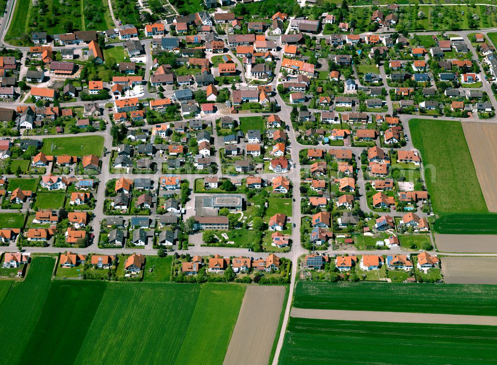 Aerial photograph Erbach - Residential areas on the edge of agricultural land in Erbach in the state Baden-Wuerttemberg, Germany