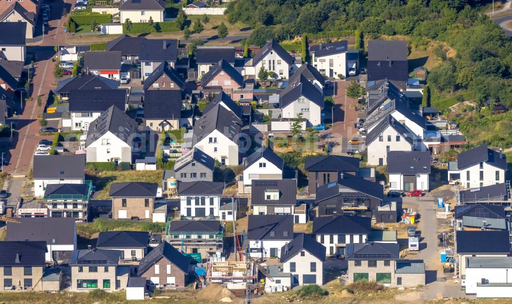 Hamm from above - Residential areas on the edge of agricultural land in the district Heessen in Hamm at Ruhrgebiet in the state North Rhine-Westphalia, Germany