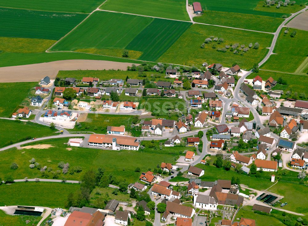 Aerial photograph Obermarchtal - Residential areas on the edge of agricultural land in Obermarchtal in the state Baden-Wuerttemberg, Germany