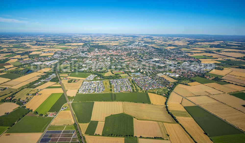 Aerial photograph Soest - Residential areas on the edge of agricultural land in Soest in the state North Rhine-Westphalia, Germany