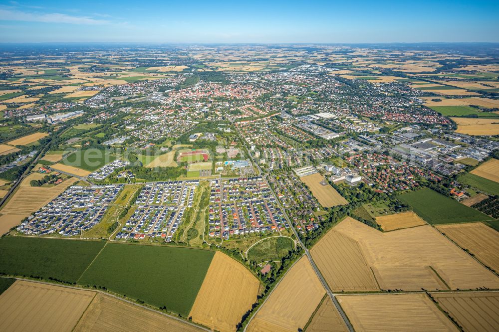 Aerial image Soest - Residential areas on the edge of agricultural land in Soest in the state North Rhine-Westphalia, Germany