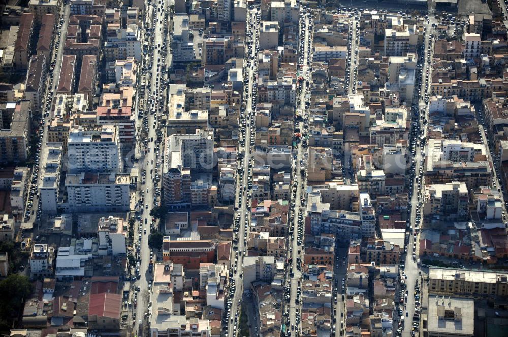 Palermo Sizilien from above - Housing area at the harbour near by the street Via dei Cantieri at Sicily in Italy