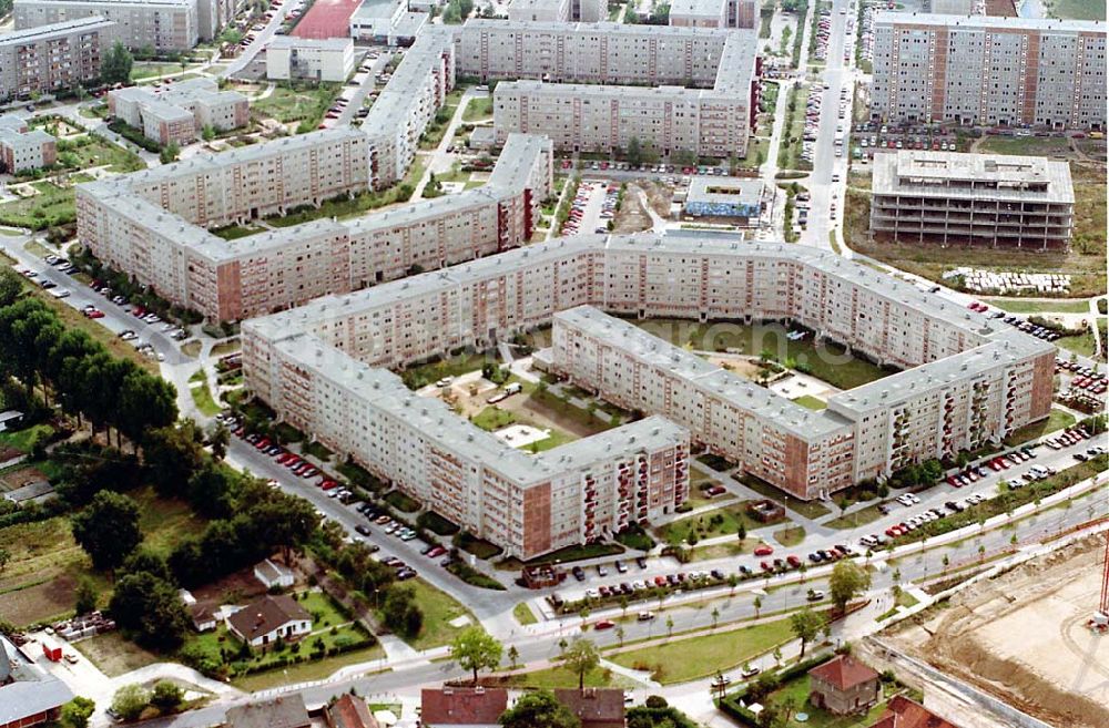 Aerial photograph Berlin Hohenschönhausen - 06.09.1995 Wohngebiet Hohenschönhausen an der Falkenberger Chaussee