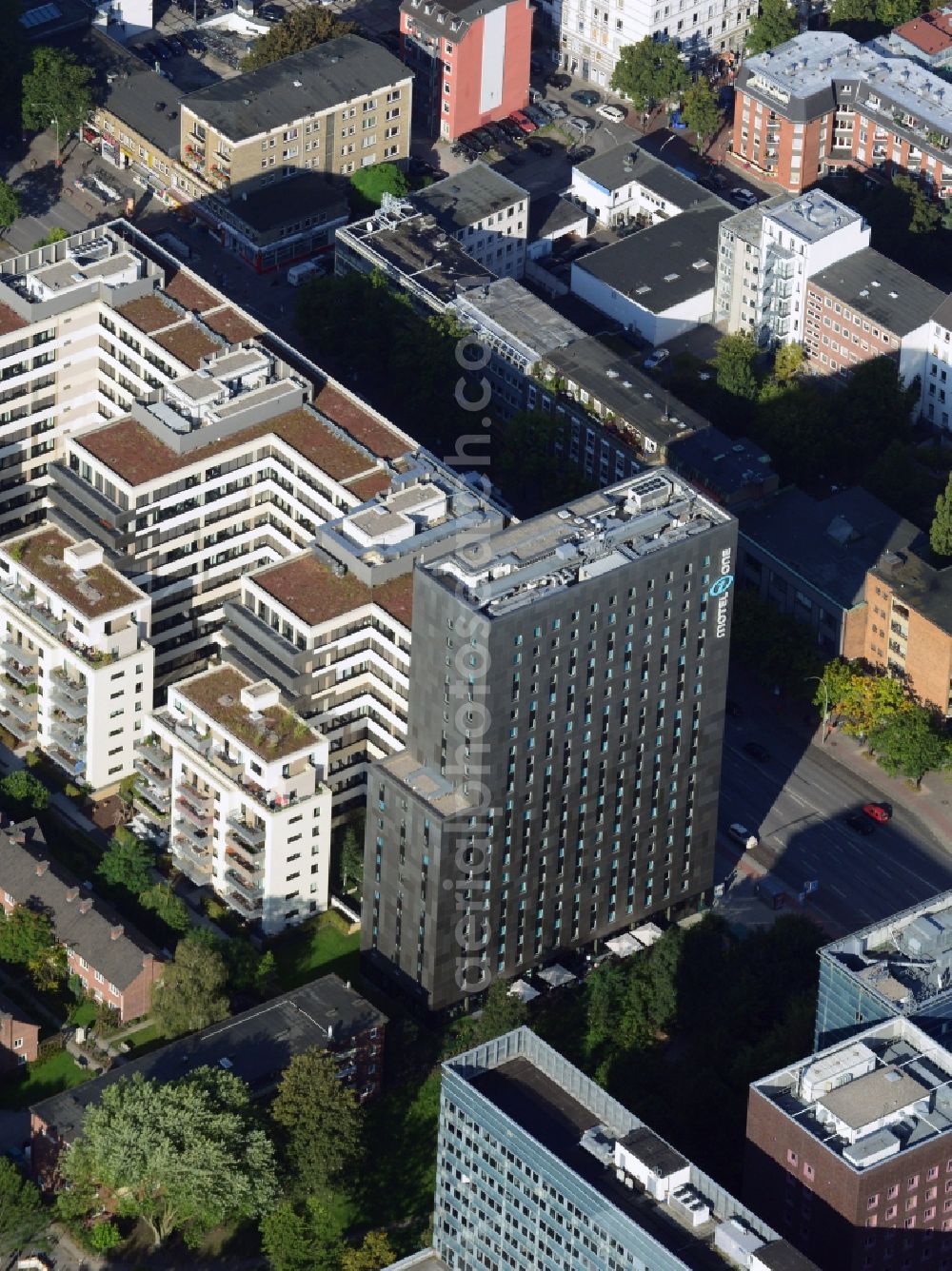 Aerial photograph Hamburg - Residential buildings with Hotel Motel One GmbH and residential complex on the Steindamm in the district of St. Georg in Hamburg