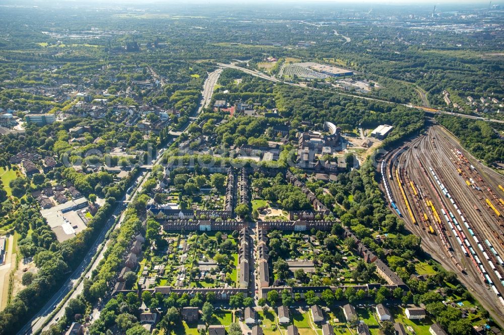 Aerial image Duisburg - Residential area in Duisburg in the state North Rhine-Westphalia