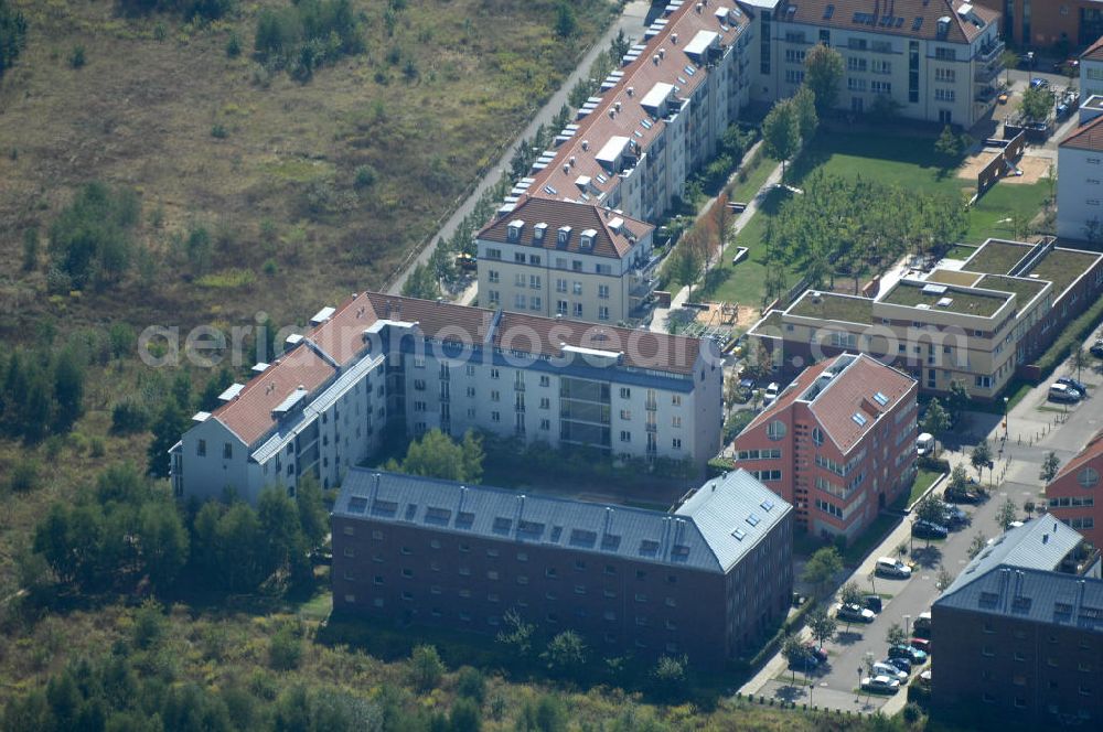 Berlin from the bird's eye view: Blick auf Mehrfamilienhäuser an der Pfannschmidtstraße im Wohngebiet / Neubaugebiet Karow-Nord.