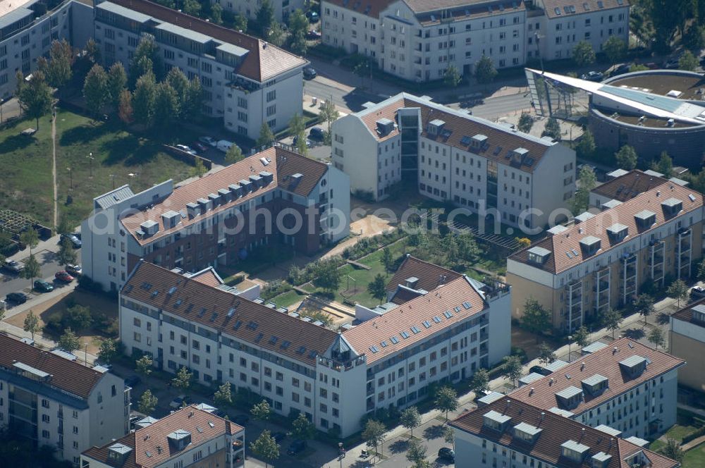 Aerial image Berlin - Blick auf Mehrfamilienhäuser an der Pfannschmidtstraße und der Röländer Straße Ecke Achillesstraße im Wohngebiet / Neubaugebiet Karow-Nord.