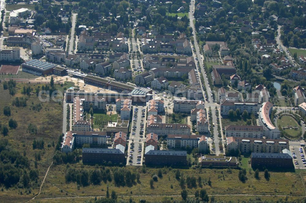 Berlin from the bird's eye view: Blick auf Mehrfamilienhäuser an der Pfannschmidtstraße Ecke Busonistraße Ecke Beerbaumstraße Ecke Achillesstraße im Wohngebiet / Neubaugebiet Karow-Nord.