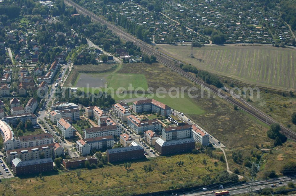 Berlin from above - Blick auf Mehrfamilienhäuser an der Pfannschmidtstraße Ecke Achillesstraße Ecke Karestraße Ecke Ecke Röländer Straße im Wohngebiet / Neubaugebiet Karow-Nord.