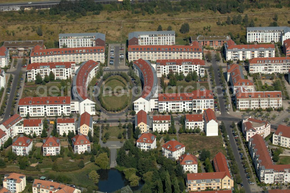 Berlin from above - Blick auf Mehrfamilienhäuser an der Achillesstraße Ecke Ballonplatz Ecke Pfannschmidtstraße Ecke Busonistraße und Röländer Straße im Wohngebiet / Neubaugebiet Karow-Nord.