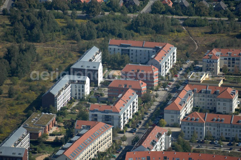 Berlin from above - Blick auf Mehrfamilienhäuser und Kita / Kindertagesstätte / Kindergarten an der Pfannschmidtstraße im Wohngebiet / Neubaugebiet Karow-Nord.