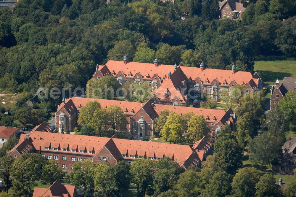 Berlin from the bird's eye view: Blick auf das Helios Klinikum / Krankenhaus in Berlin-Buch.