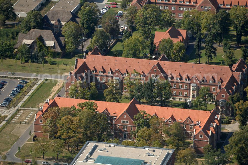 Aerial photograph Berlin - Blick auf das Helios Klinikum / Krankenhaus in Berlin-Buch.