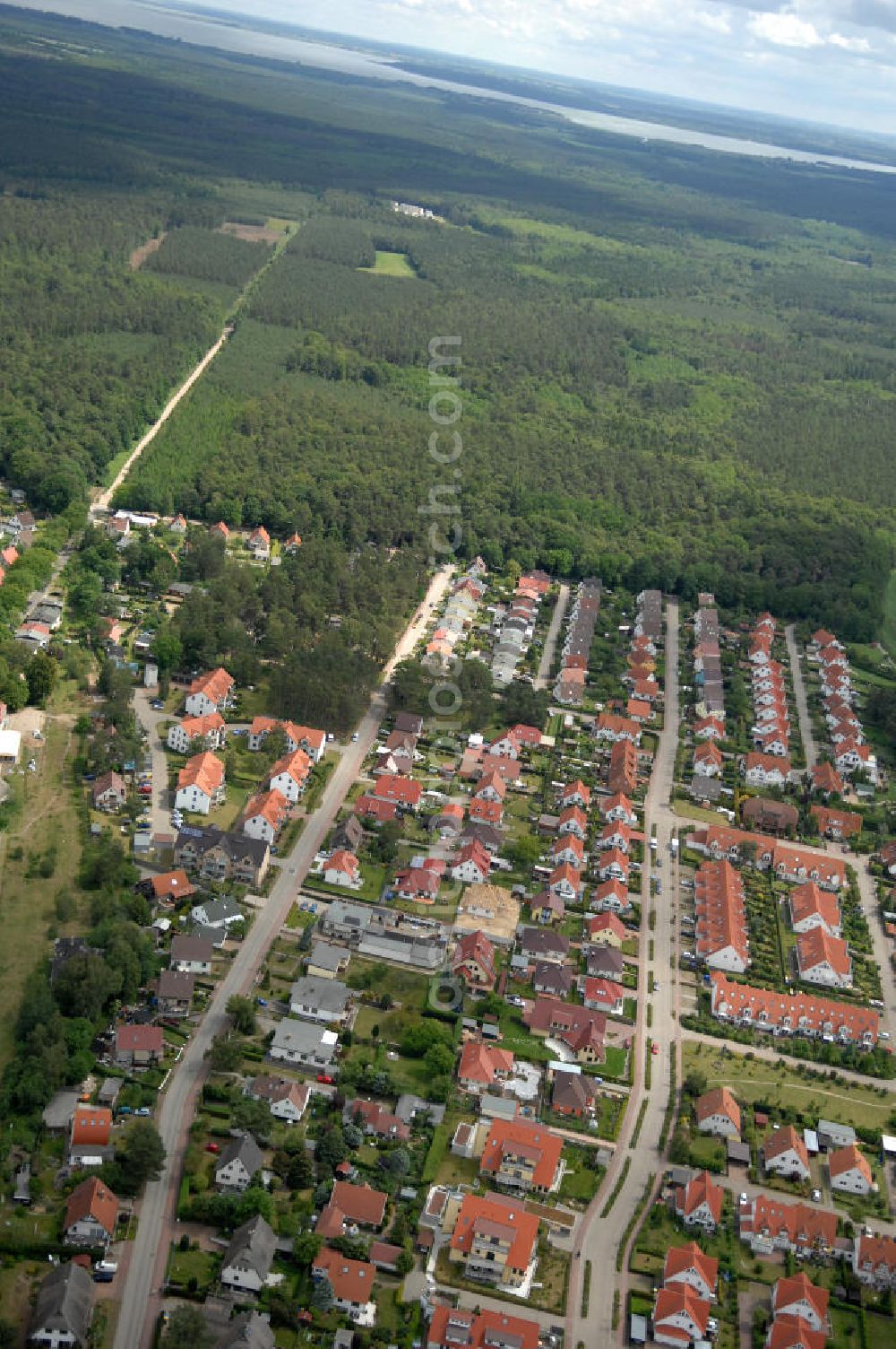 Aerial image Ostseebad Graal-Müritz - Blick auf das Wohngebiet Koppenheide der HAWO Bauträger KG in unmittelbarer Strandnähe im Ostseeheilbad Graal-Müritz. Es ist ein von 1996 bis 2004 neu errichtetes Wohngebiet mit insgesamt 210 Wochenend- und diverse Einzelhäusern in naturnahe Lage am Landschaftsschutzgebiet “Tabakwiesen” und nur wenige Minuten vom Ortszentrum entfernt.