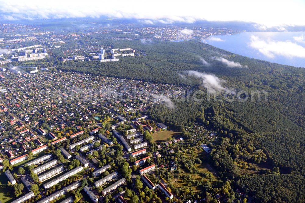 Aerial image Berlin - View of a residential area at Koepenzeile, allot settlements and the city forest at the banks of the Lake Grosser Mueggelsee in autumnal Berlin - Koepenick