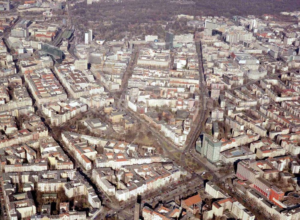 Aerial photograph Berlin – Wilmersdorf - 05.03.2004 Wohngebiet an der Kreuzung Bundesallee, Hohenzollerndamm, Nachodstraße mit Blick in Richtung Bahnhof Zoo / Gedächtniskirche mit dem IBB-Hochhaus und dem Park an der Meier-Otto-Straße in Berlin-Wilmersdor