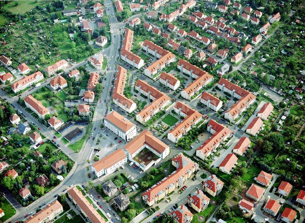 Dresden - Niedersedlitz from above - Wohngebiet an der Lugauer Straße / Germanienweg in Dresden - Niedersedlitz - ein Projekt der MÜBAU.