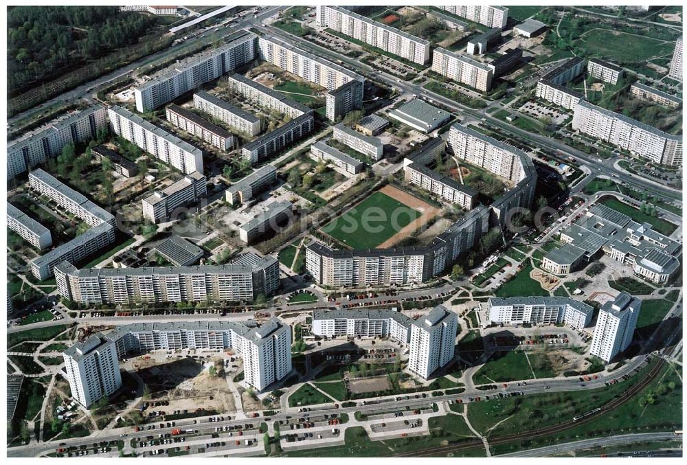 Aerial image Berlin - Marzahn - Wohngebiet an der Marzahner Promenade in Berlin - Marzahn.