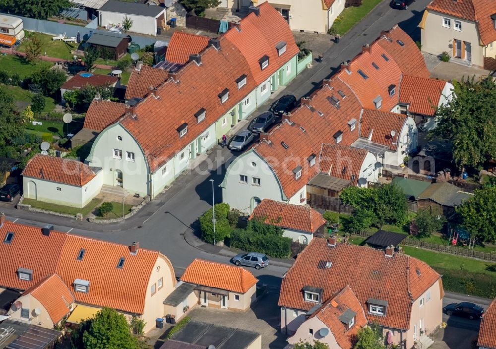 Ahlen from above - Residential area of a multi-family house settlement in Ahlen in the state North Rhine-Westphalia