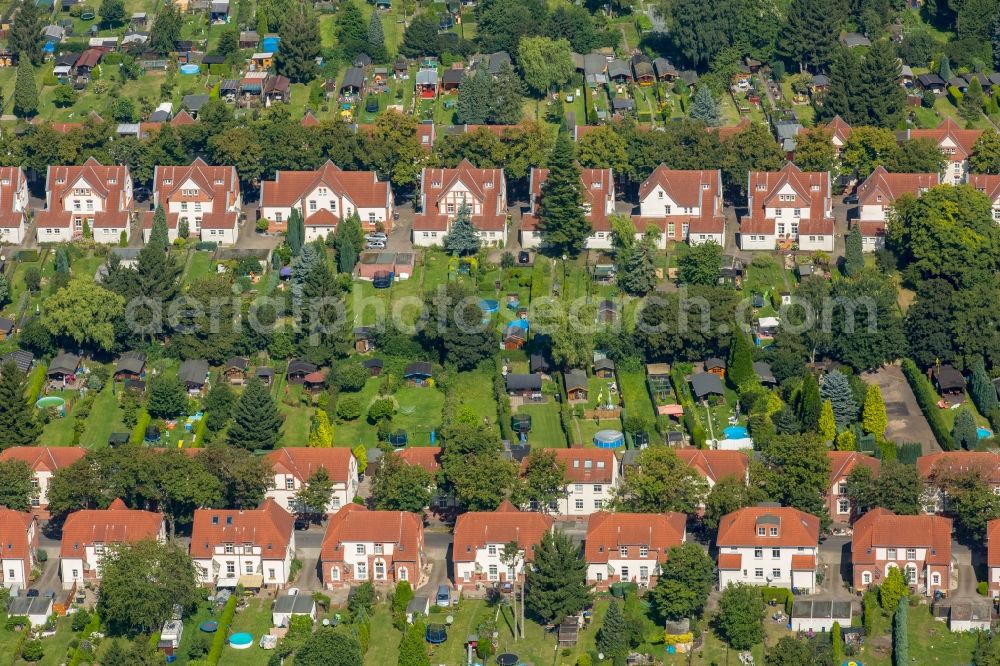 Aerial photograph Lünen - Residential area of the multi-family house settlement Alte Kolonie Brambauer in Luenen in the state North Rhine-Westphalia