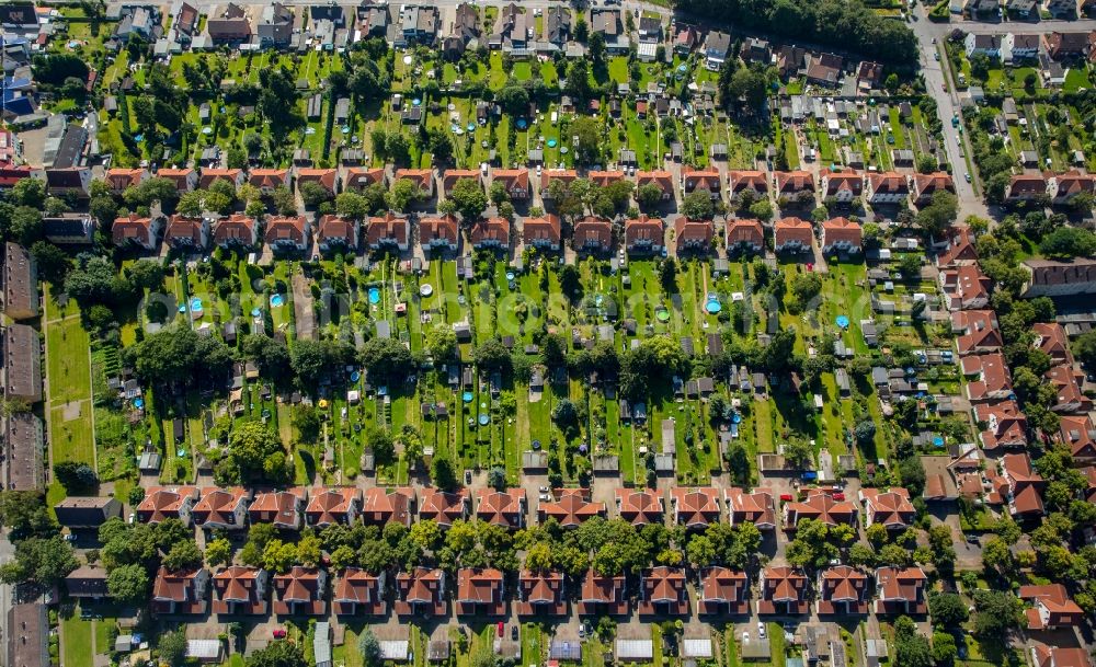 Lünen from above - Residential area of the multi-family house settlement Alte Kolonie Brambauer in Luenen in the state North Rhine-Westphalia