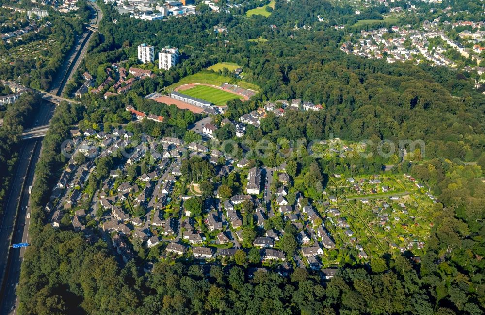 Aerial image Essen - Residential area of a multi-family house settlement Altenhof 2 in Essen in the state North Rhine-Westphalia