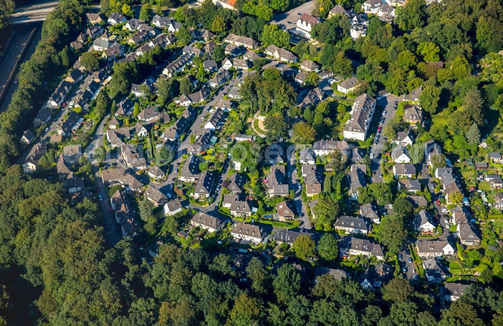 Aerial photograph Essen - Residential area of a multi-family house settlement Altenhof 2 in Essen in the state North Rhine-Westphalia