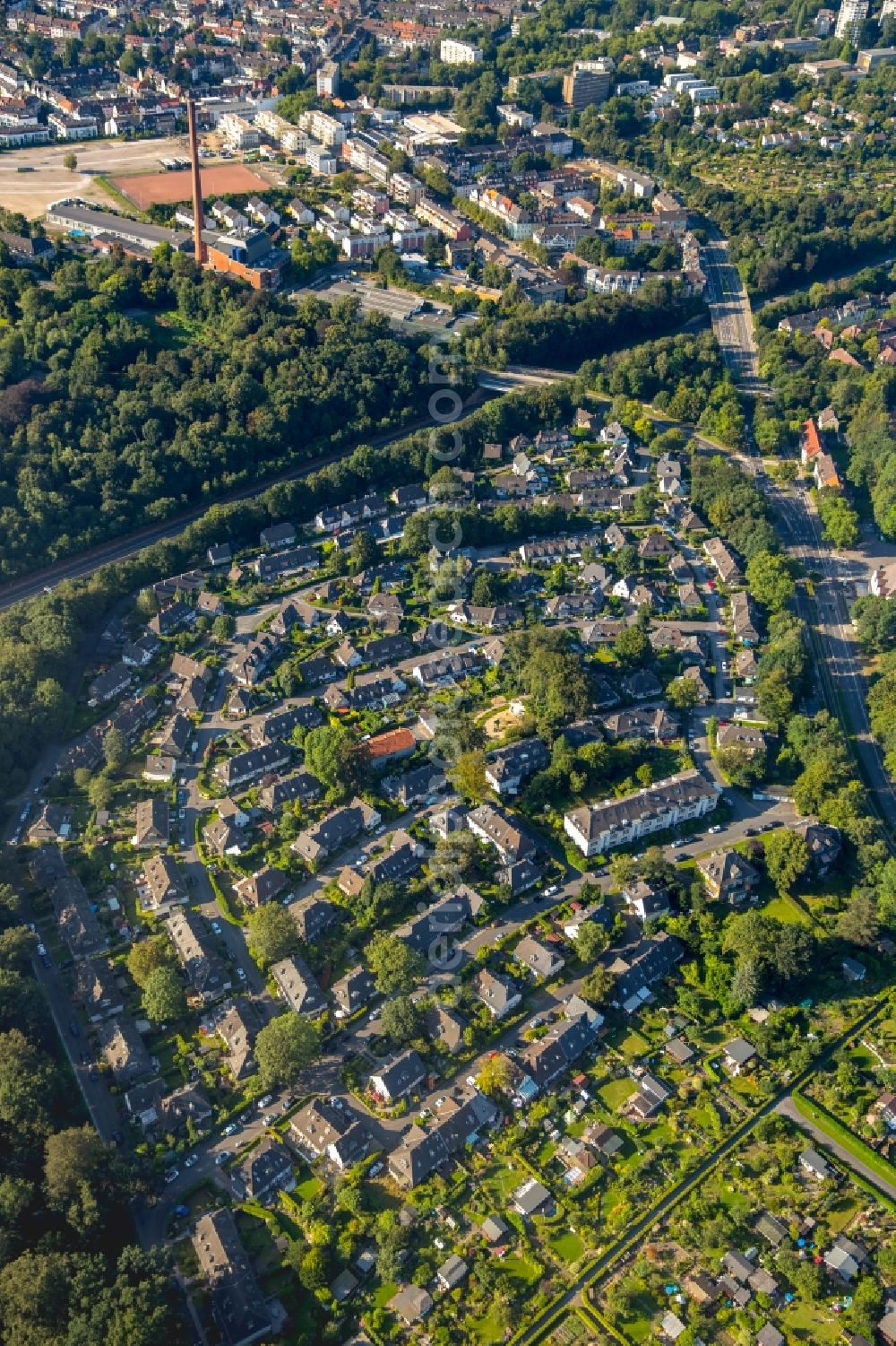 Essen from above - Residential area of a multi-family house settlement Altenhof 2 in Essen in the state North Rhine-Westphalia