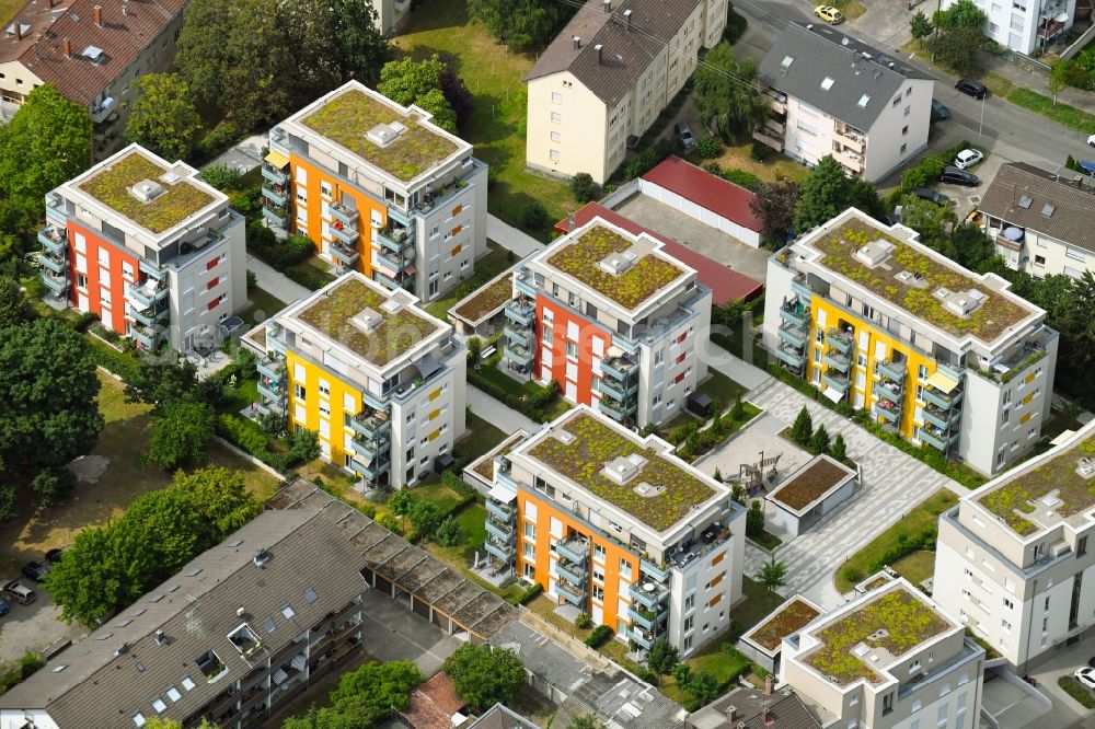 Karlsruhe from the bird's eye view: Residential area of the multi-family house settlement on Auer Strasse - Hildebrandstrasse in Karlsruhe in the state Baden-Wurttemberg, Germany