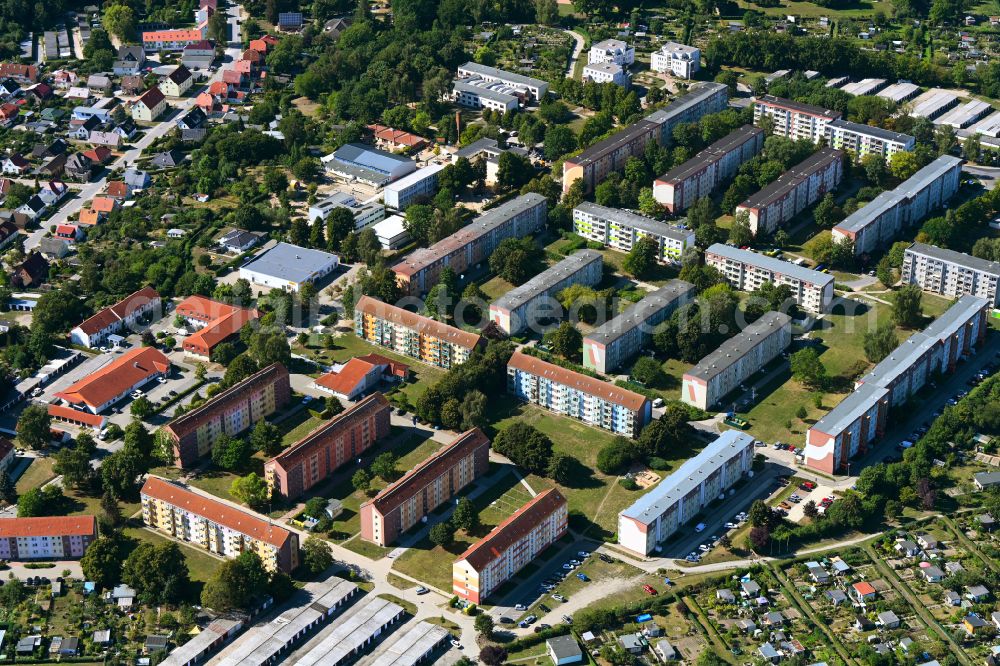 Bad Doberan from the bird's eye view: Residential area of the multi-family house settlement on street Heinrich-Seidel-Strasse in Bad Doberan in the state Mecklenburg - Western Pomerania, Germany