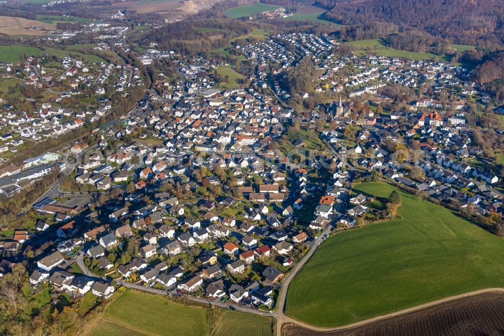 Aerial photograph Balve - Residential area of the multi-family house settlement in Balve in the state North Rhine-Westphalia, Germany