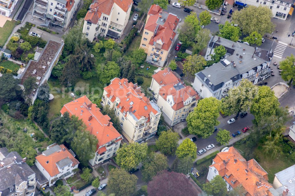 Berlin from the bird's eye view: Residential area of the multi-family house settlement on Baseler Strasse im Statteil Lichterfelde-West in Berlin, Germany