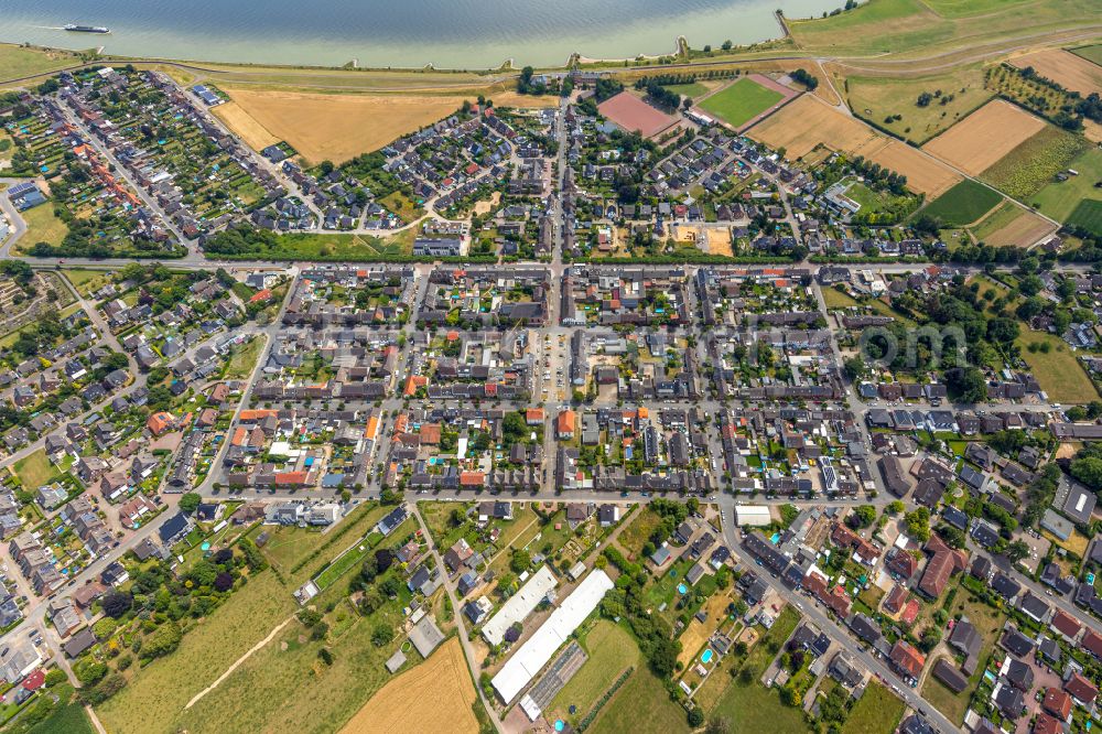 Aerial image Büderich - Residential area of the multi-family house settlement on street Winkeling in Buederich at Ruhrgebiet in the state North Rhine-Westphalia, Germany