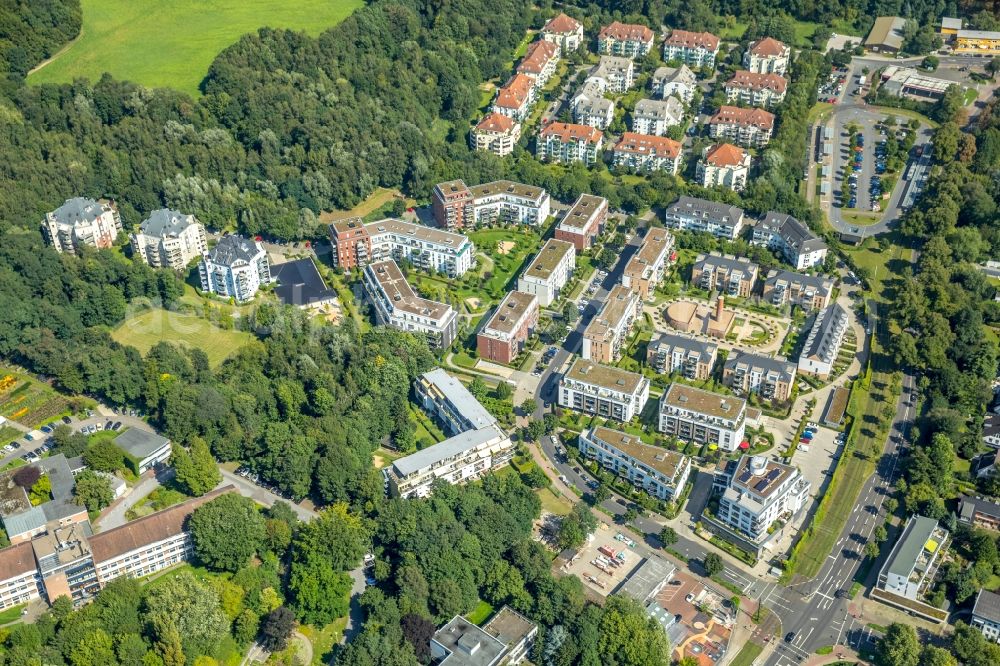 Aerial photograph Düsseldorf - Residential area of the multi-family house settlement at the former Ringofen der Ziegelei Sassen Am Wildpark in Duesseldorf in the state North Rhine-Westphalia, Germany