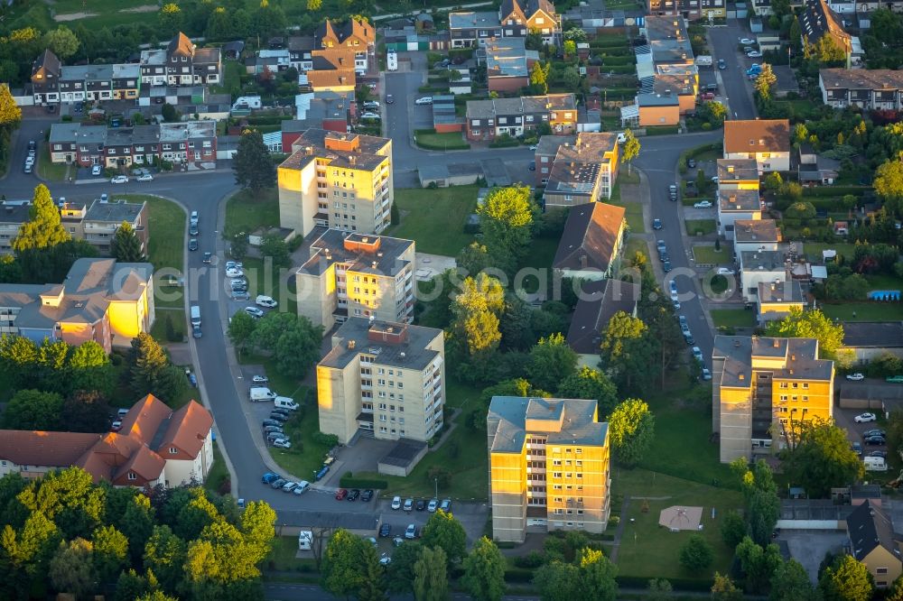 Aerial image Bergkamen - Residential area of a multi-family house settlement in Bergkamen in the state North Rhine-Westphalia, Germany