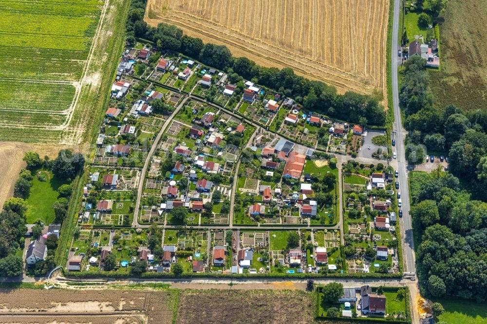 Aerial image Bergkamen - Residential area of the multi-family house settlement in Bergkamen in the state North Rhine-Westphalia, Germany