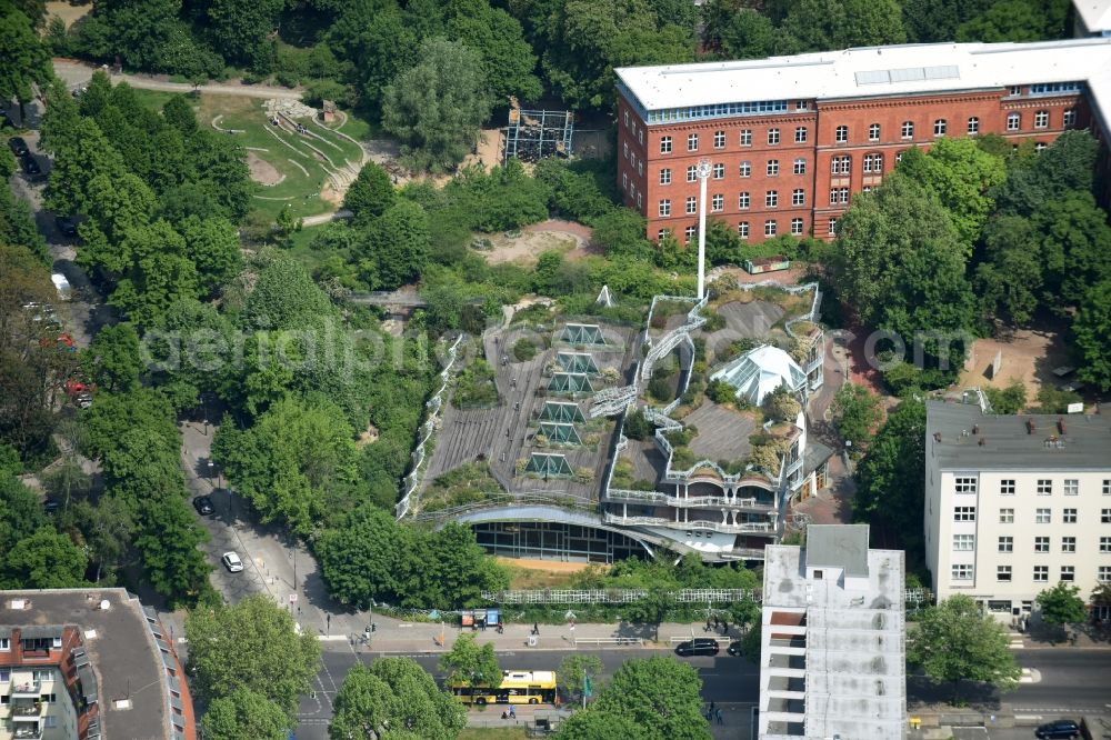 Aerial image Berlin - Residential area of a multi-family house settlement Pallasstrasse - Gleditschstrasse in Berlin in Berlin, Germany