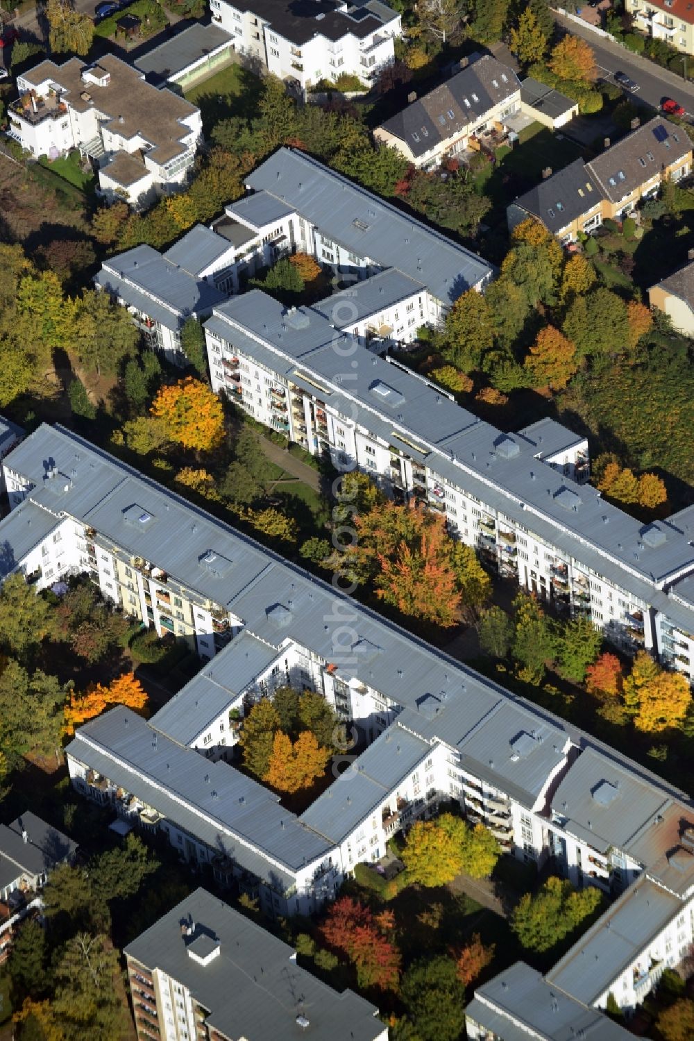 Aerial image Berlin - Residential area of a multi-family house settlement in the borough Mariendorf in Berlin in Germany