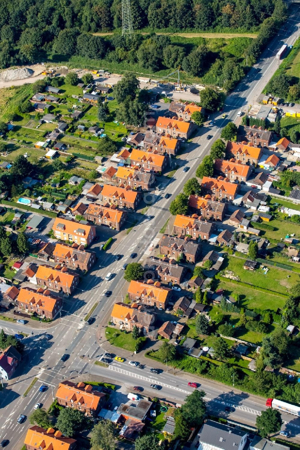 Aerial photograph Bottrop - Residential area of a multi-family house settlement Rheinbabensiedlung Gladbecker street - Stenkhoffstrasse in Bottrop in the state North Rhine-Westphalia