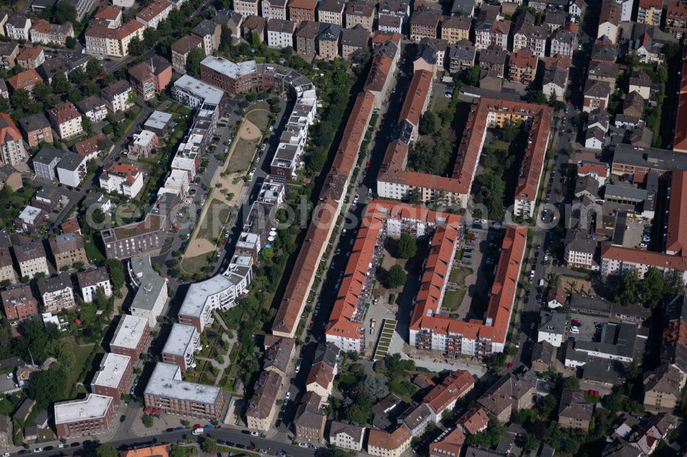 Braunschweig from the bird's eye view: Residential area of the multi-family house settlement in Brunswick in the state Lower Saxony, Germany