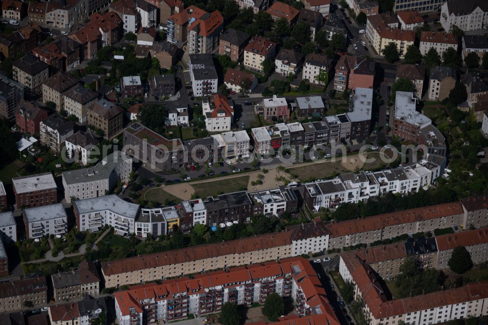 Braunschweig from above - Residential area of the multi-family house settlement in Brunswick in the state Lower Saxony, Germany