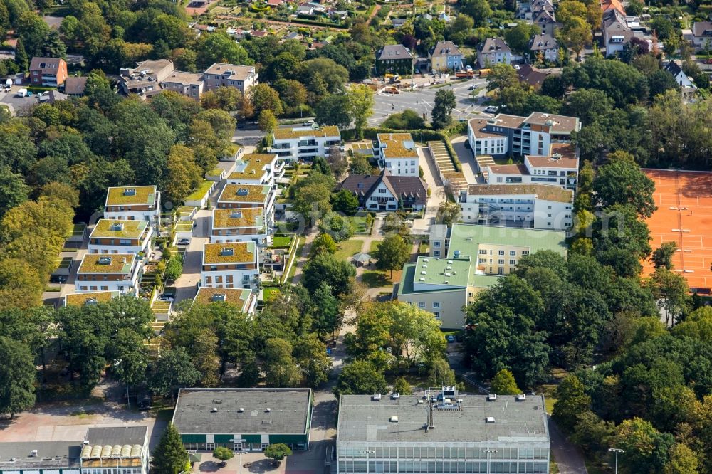 Dinslaken from the bird's eye view: Residential area of the multi-family house settlement on Baerenkampallee in Dinslaken in the state North Rhine-Westphalia, Germany