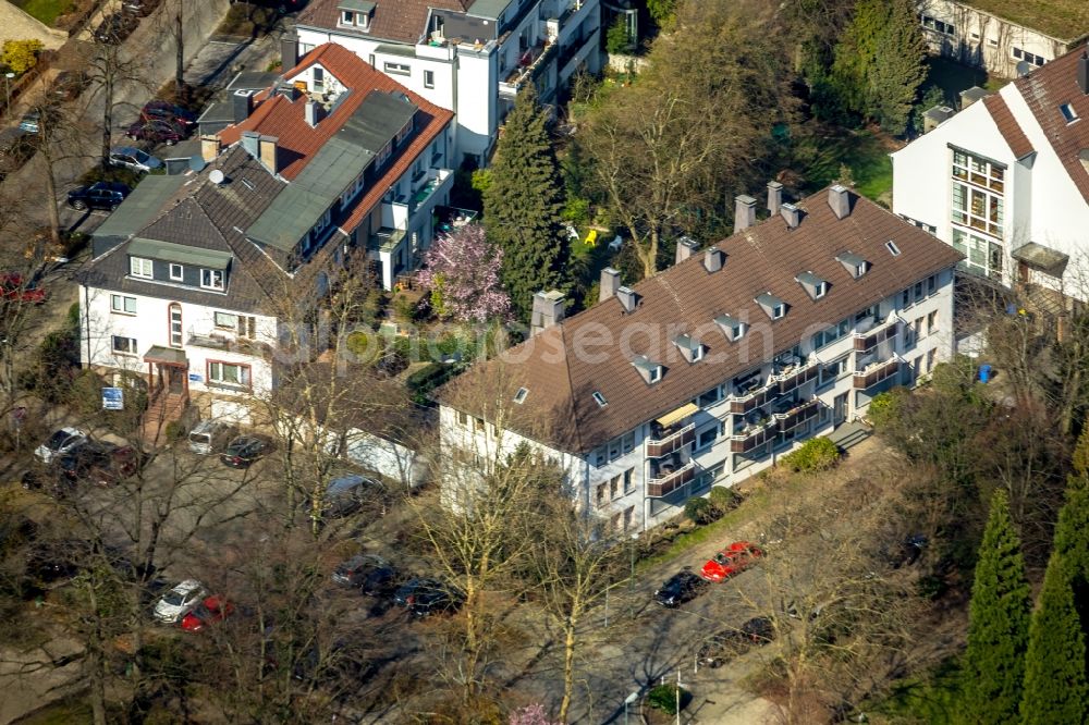 Aerial photograph Essen - Residential area of the multi-family house settlement on Buescherstrasse in Essen in the state North Rhine-Westphalia, Germany