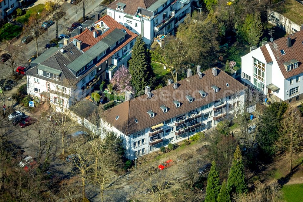 Aerial image Essen - Residential area of the multi-family house settlement on Buescherstrasse in Essen in the state North Rhine-Westphalia, Germany