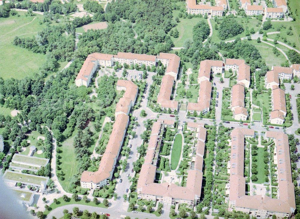 München from the bird's eye view: Residential area of the multi-family house settlement Carl-Orff-Bogen in Munich in the state Bavaria, Germany