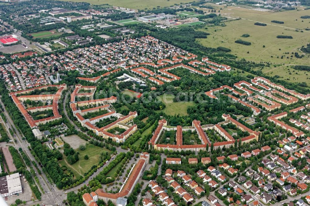 Aerial photograph München - Residential area of the multi-family house settlement Carl-Orff-Bogen in Munich in the state Bavaria, Germany