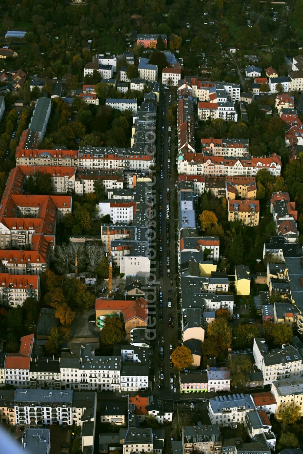 Aerial photograph Potsdam - Residential area of the multi-family house settlement on Carl-von-Ossietzky-Strasse in the district Brandenburger Vorstadt in Potsdam in the state Brandenburg, Germany