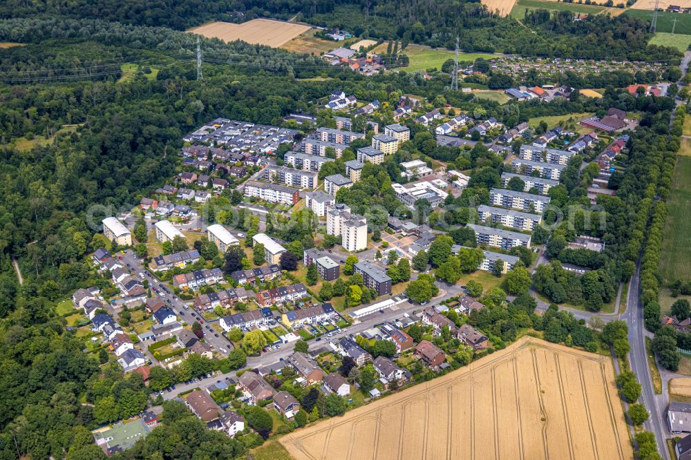 Castrop-Rauxel from the bird's eye view: Residential area of the multi-family house settlement on street Dresdener Strasse in the district Deininghausen in Castrop-Rauxel at Ruhrgebiet in the state North Rhine-Westphalia, Germany