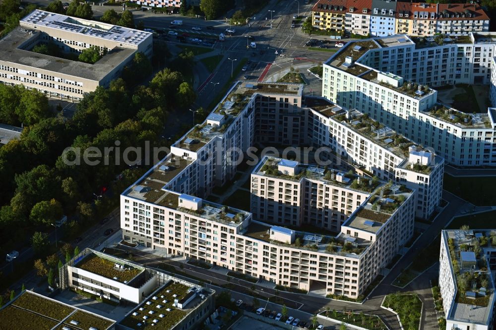 Aerial photograph München - Residential area of the multi-family house settlement Christel-Kuepper-Platz - Drygalski-Allee - Constanze-Hallgarten-Strasse in the district Obersendling in Munich in the state Bavaria, Germany