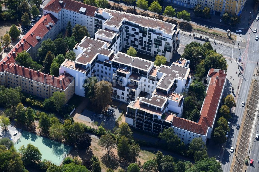 Aerial photograph Berlin - Residential area of the multi-family house settlement Danziger Strasse corner Prenzlauer Allee in the district Prenzlauer Berg in Berlin, Germany